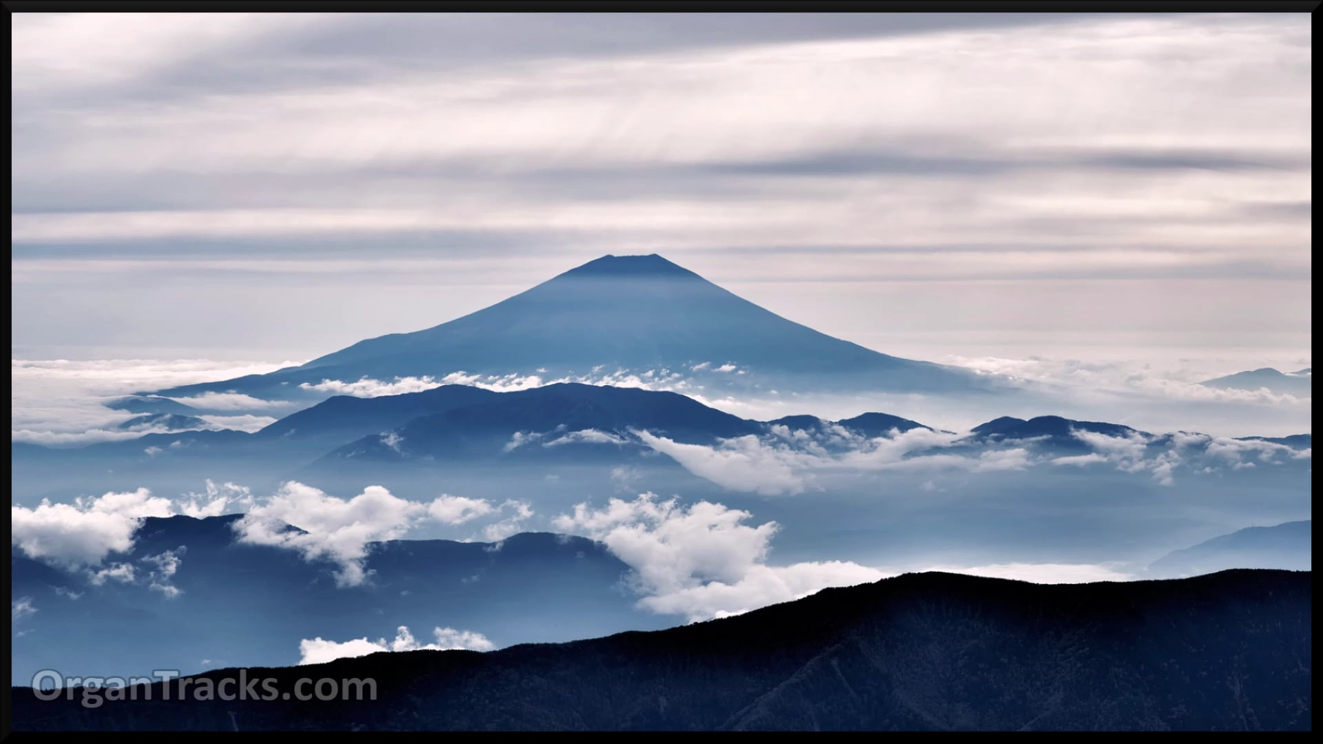 While Shepherds Kept Their Watching (GO TELL IT ON THE MOUNTAIN, 4 Verses)