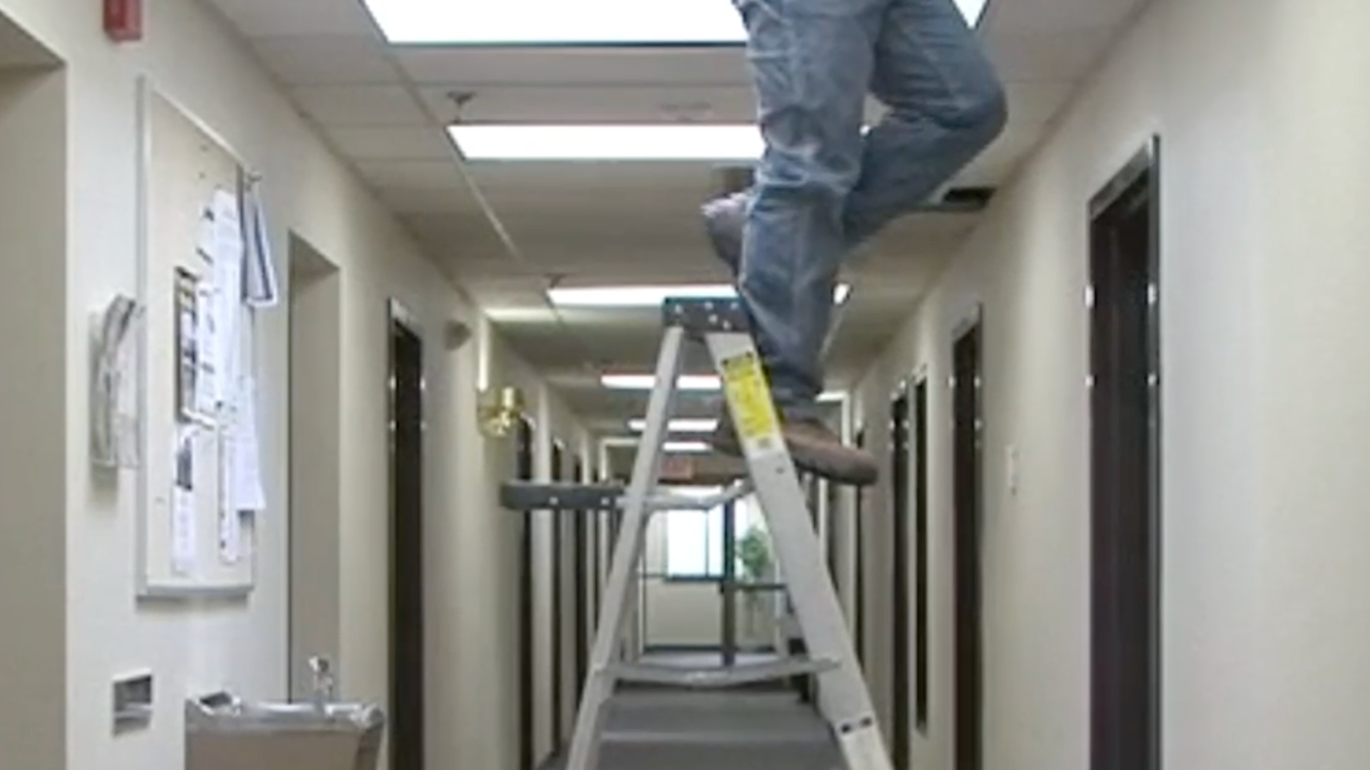 0015 E - T-Shirt - It’s Only 6 Feet