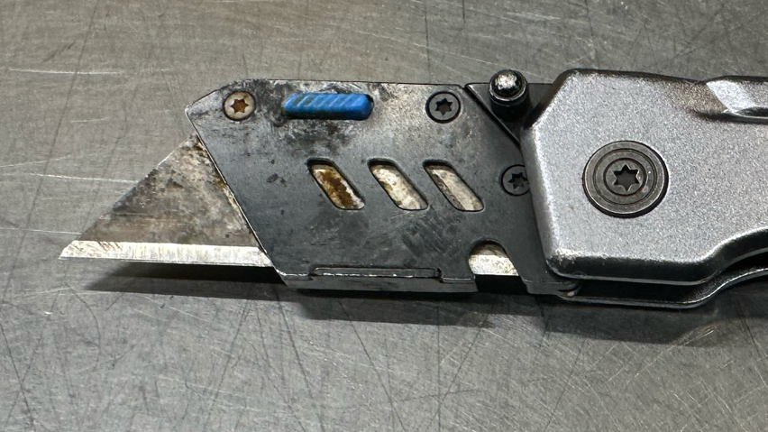 0157 S - Historia Verdadera - Navaja Siniestra