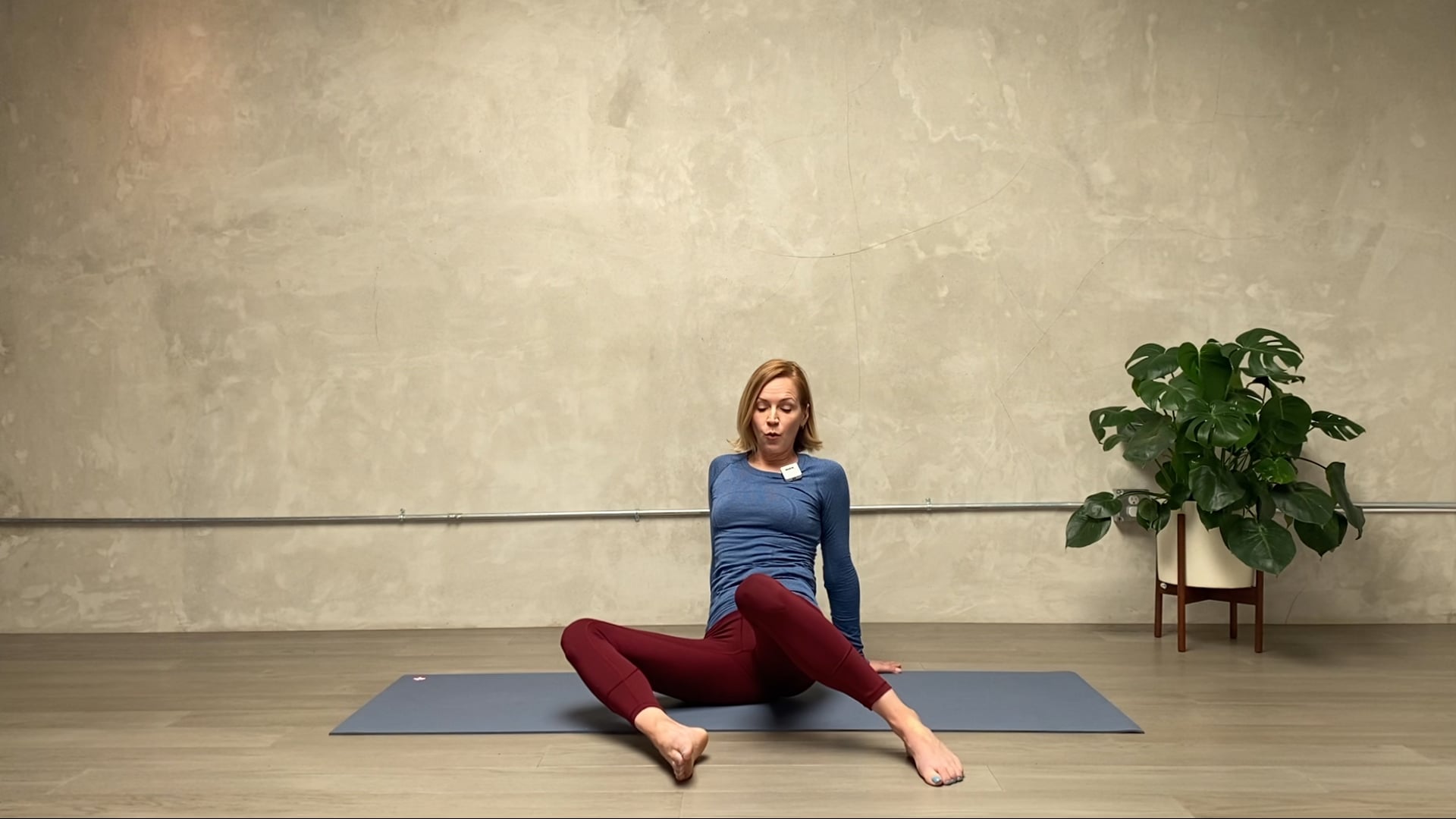 30min Pilates Mat Flow (FLOW)