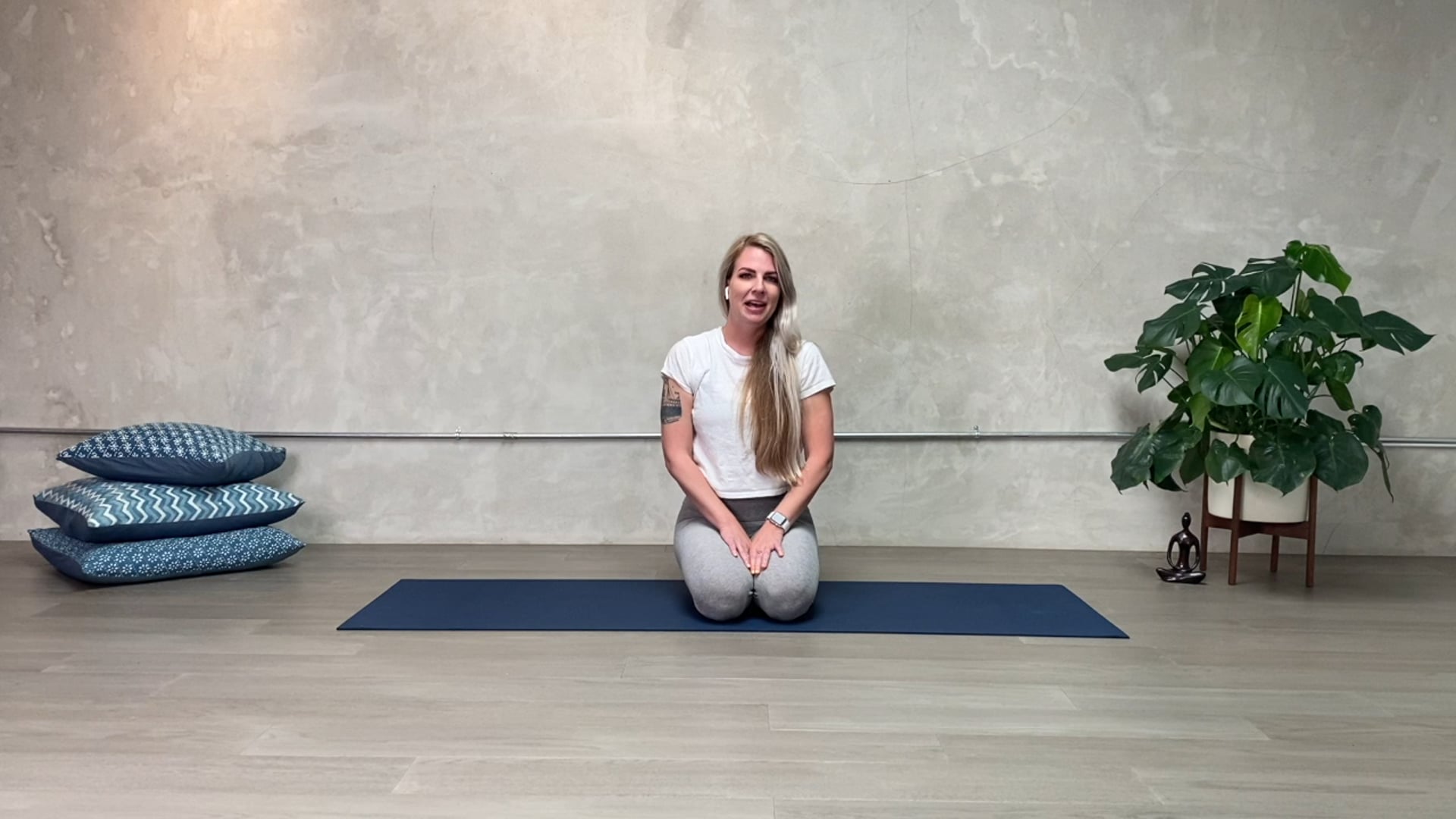 25min Pilates Mat Flow (FLOW)