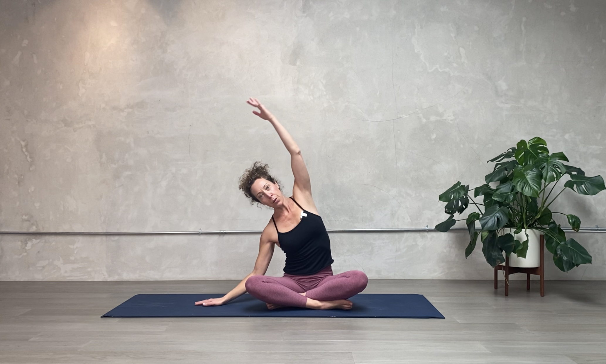 20min Pilates Mat Flow (EXPAND)