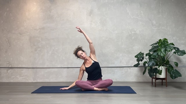 20min Pilates Mat Flow (EXPAND)