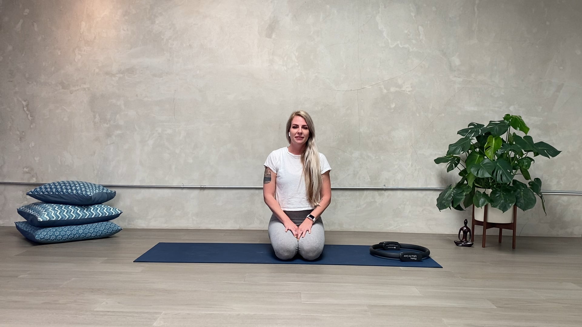 28min Pilates Mat Flow (FLEX)