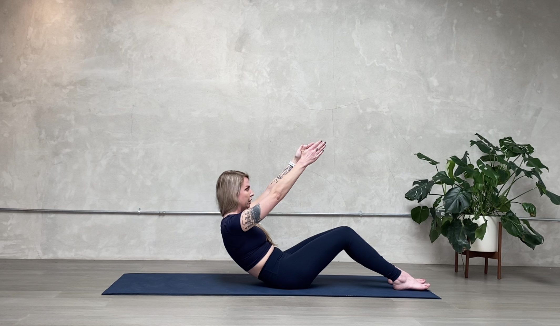 18min Pilates Mat Flow (FOUNDATION)