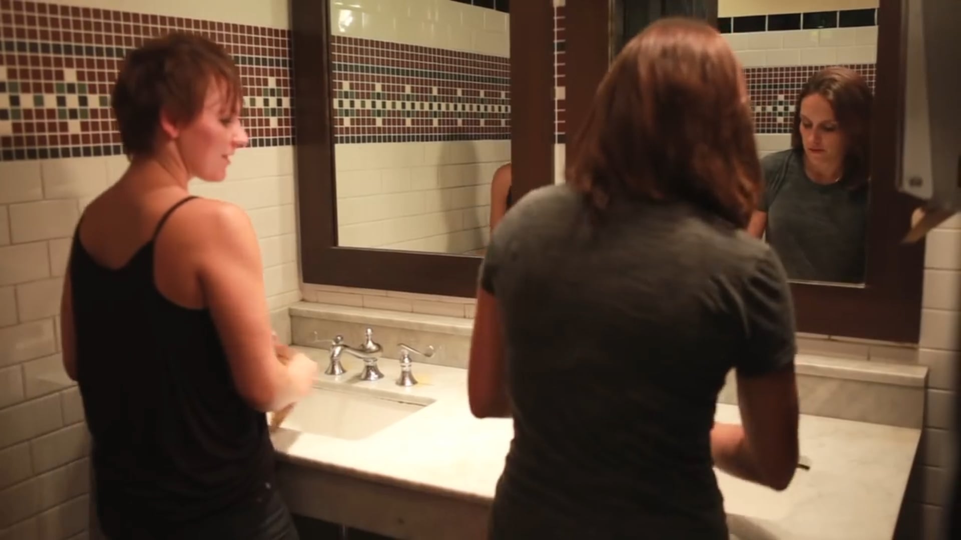 Easy Abby (S1, E5) - Danish Twist