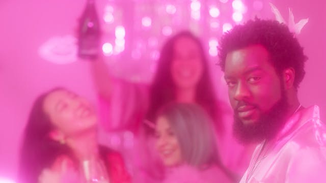 Low Strung (S2, E3) - Lights Camera N...