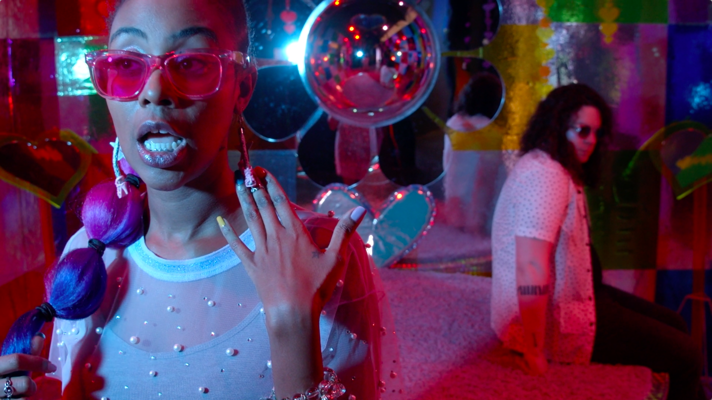 Photo: Behind the Scenes of Models 