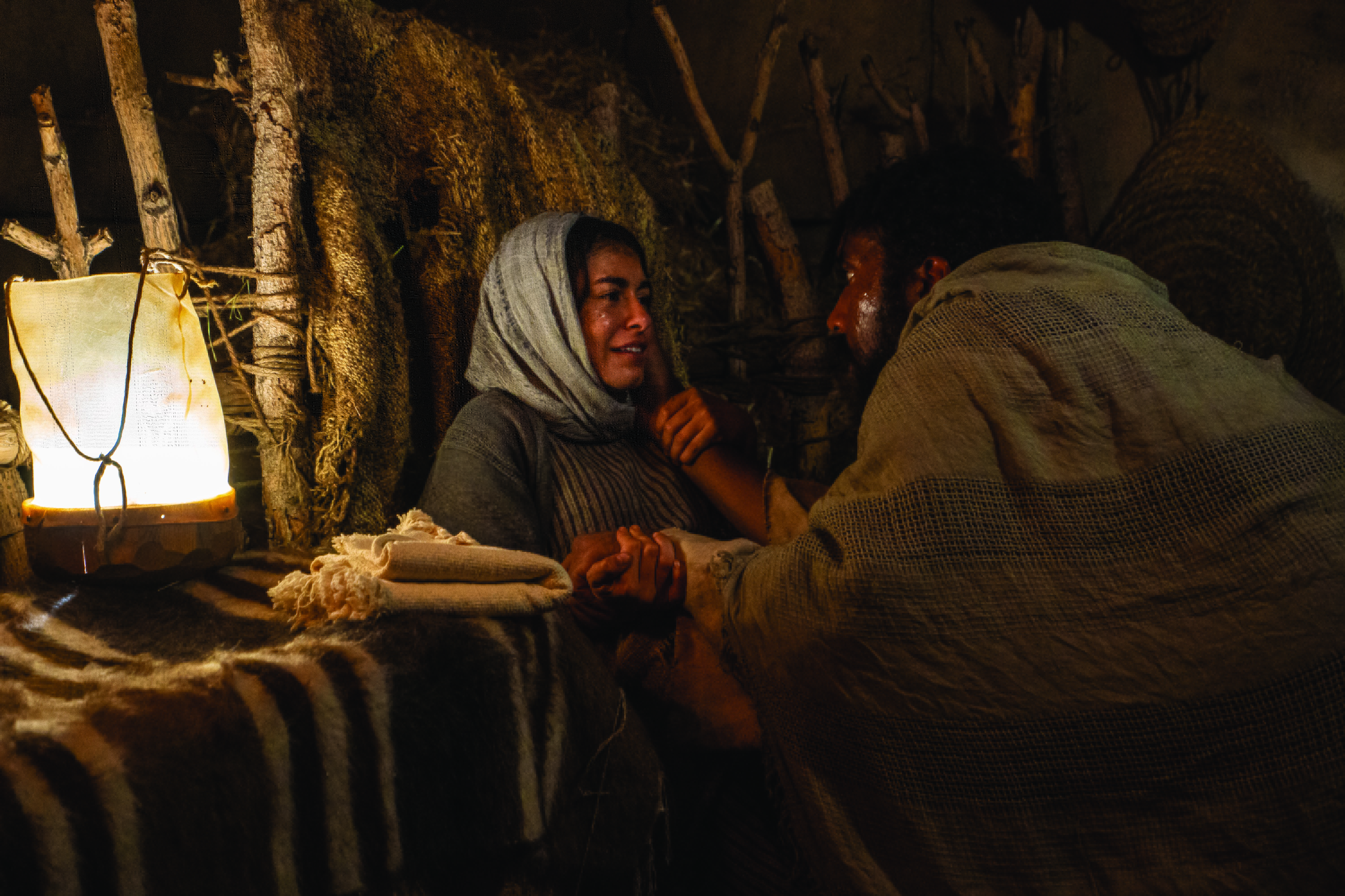 Clip: Mary Goes Into Labor