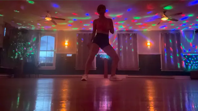 FLY GURL - ORANGE [I]