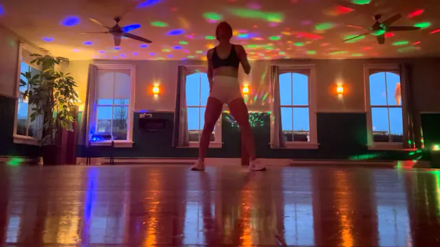Shake that - ORANGE [I]