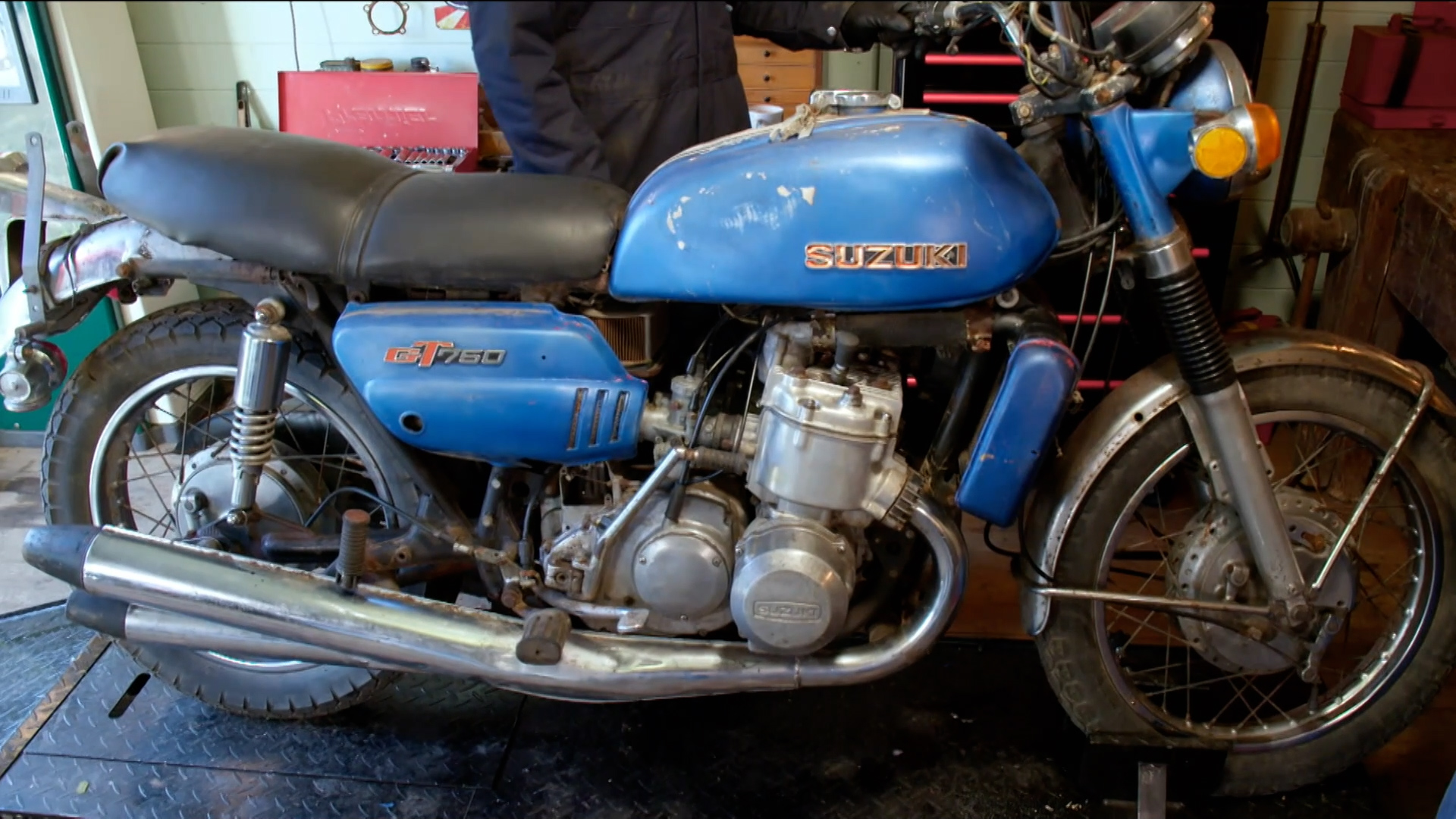 Suzuki GT750J - Episode 1