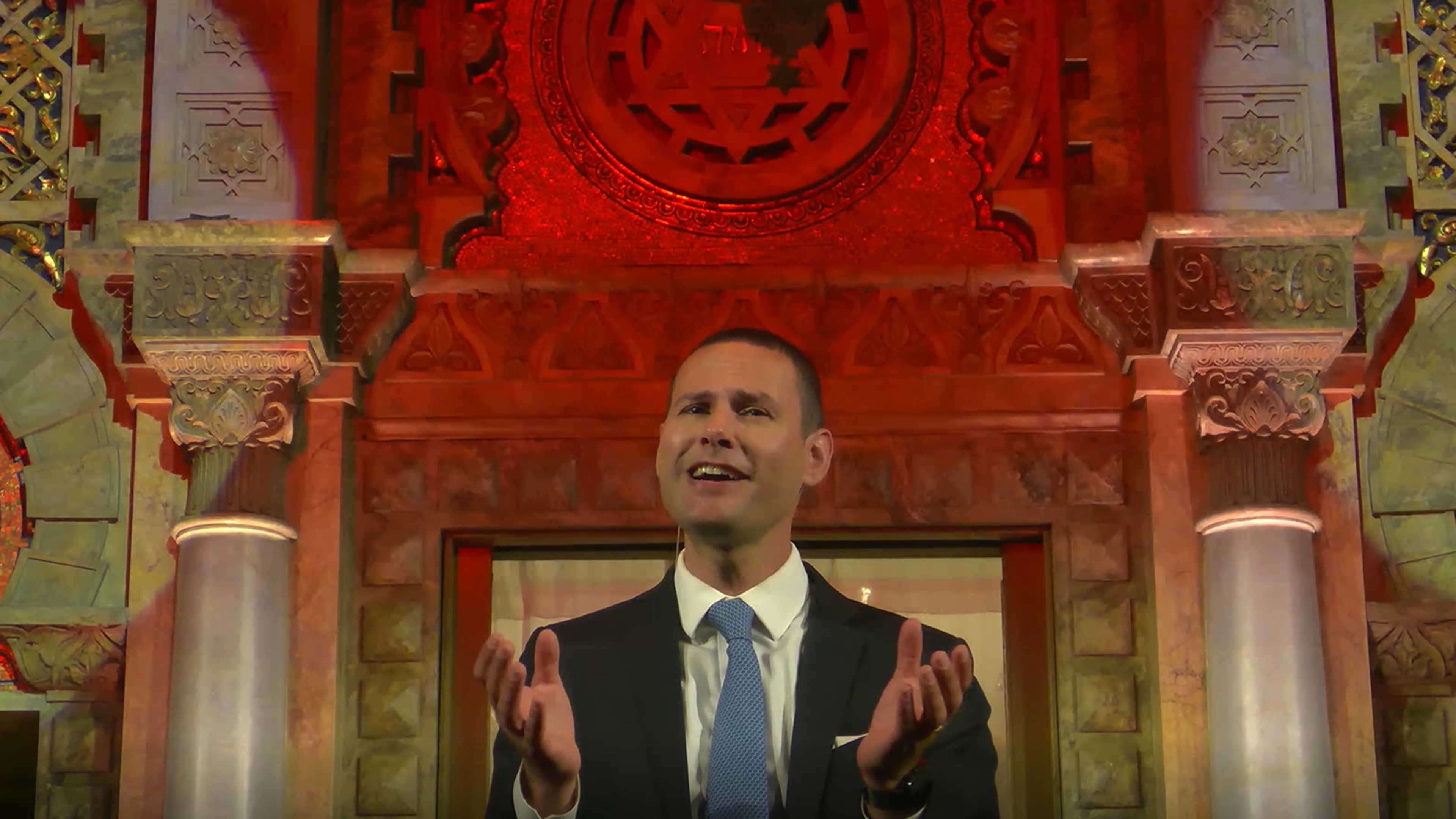 Cantor Schwartz Sings Adon Olam (“Eternal Lord”)