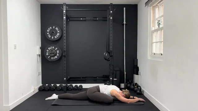 Quick PAUSE: Free Up Your Hips