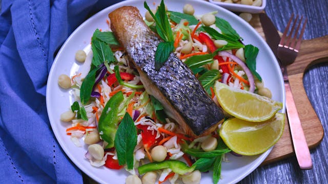Salmon Crunchy Salad