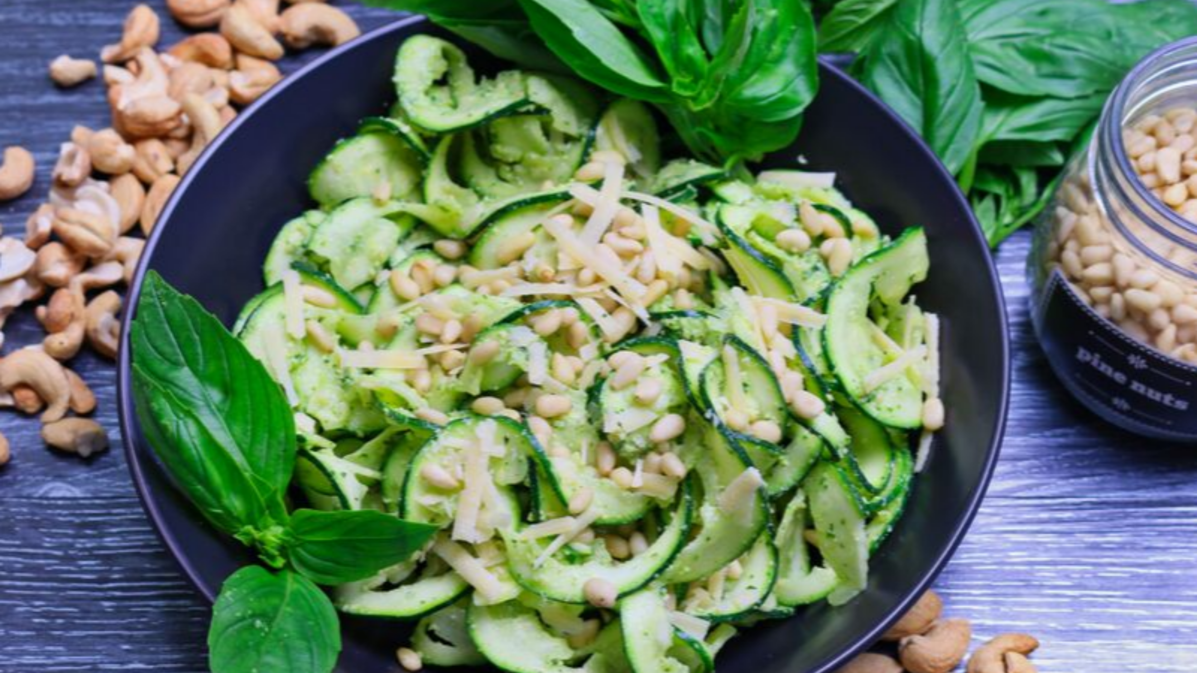 Cashew Pesto Zoodles