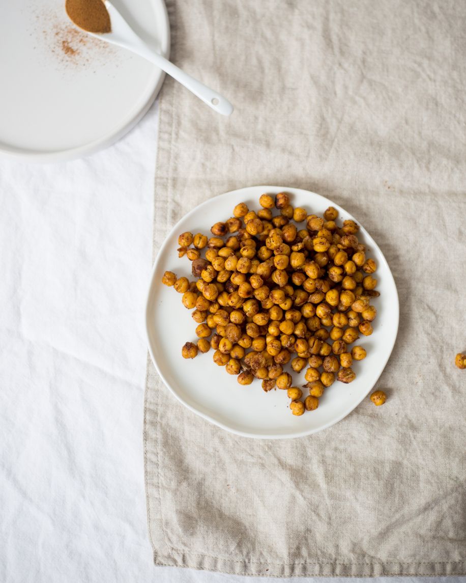 Crunchy spiced chickpeas