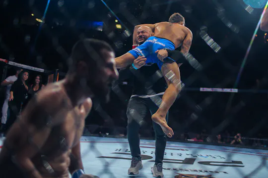 Abbas Mounshed vs Rodrigo Lopes