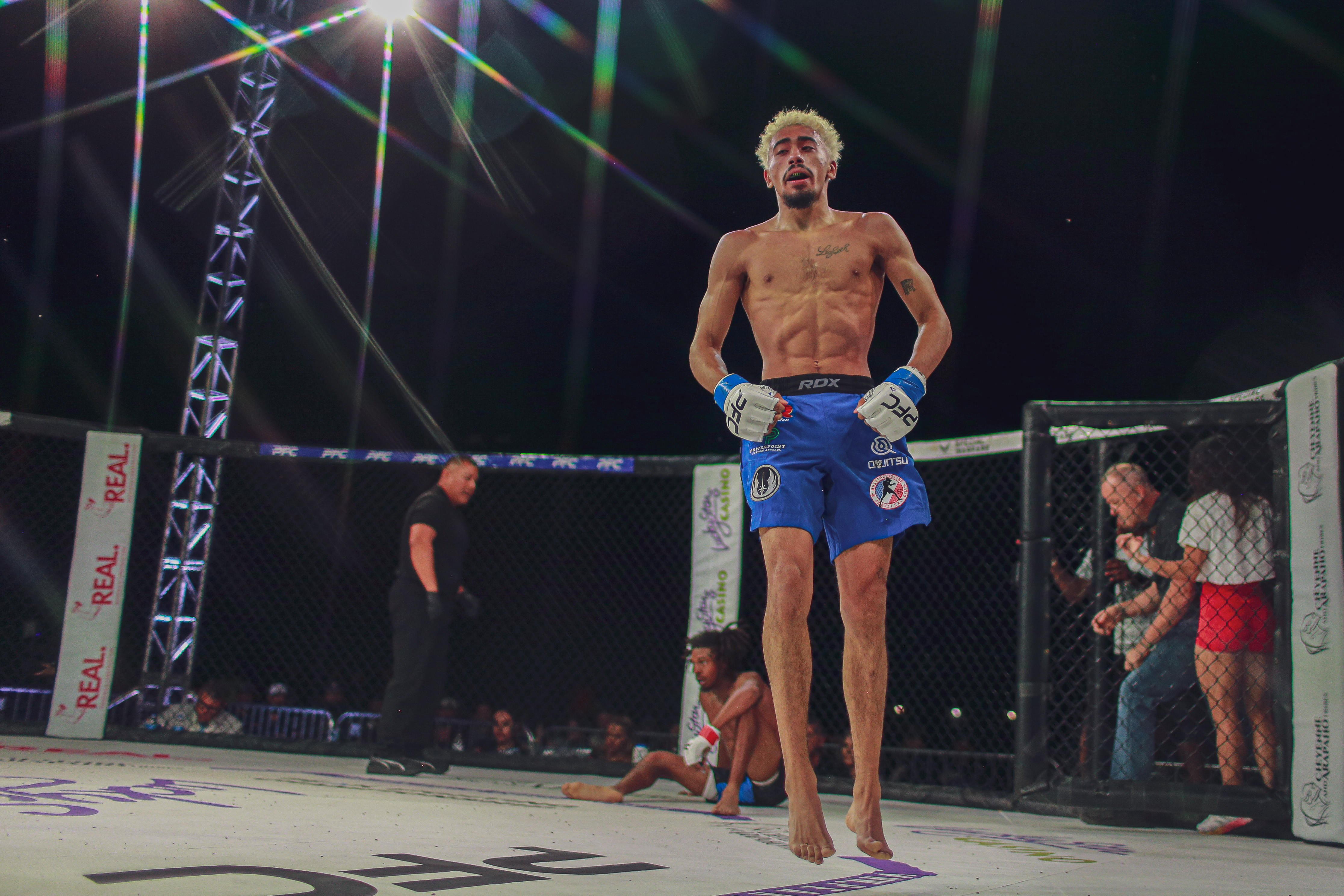 Damion Borges vs Devon Britton