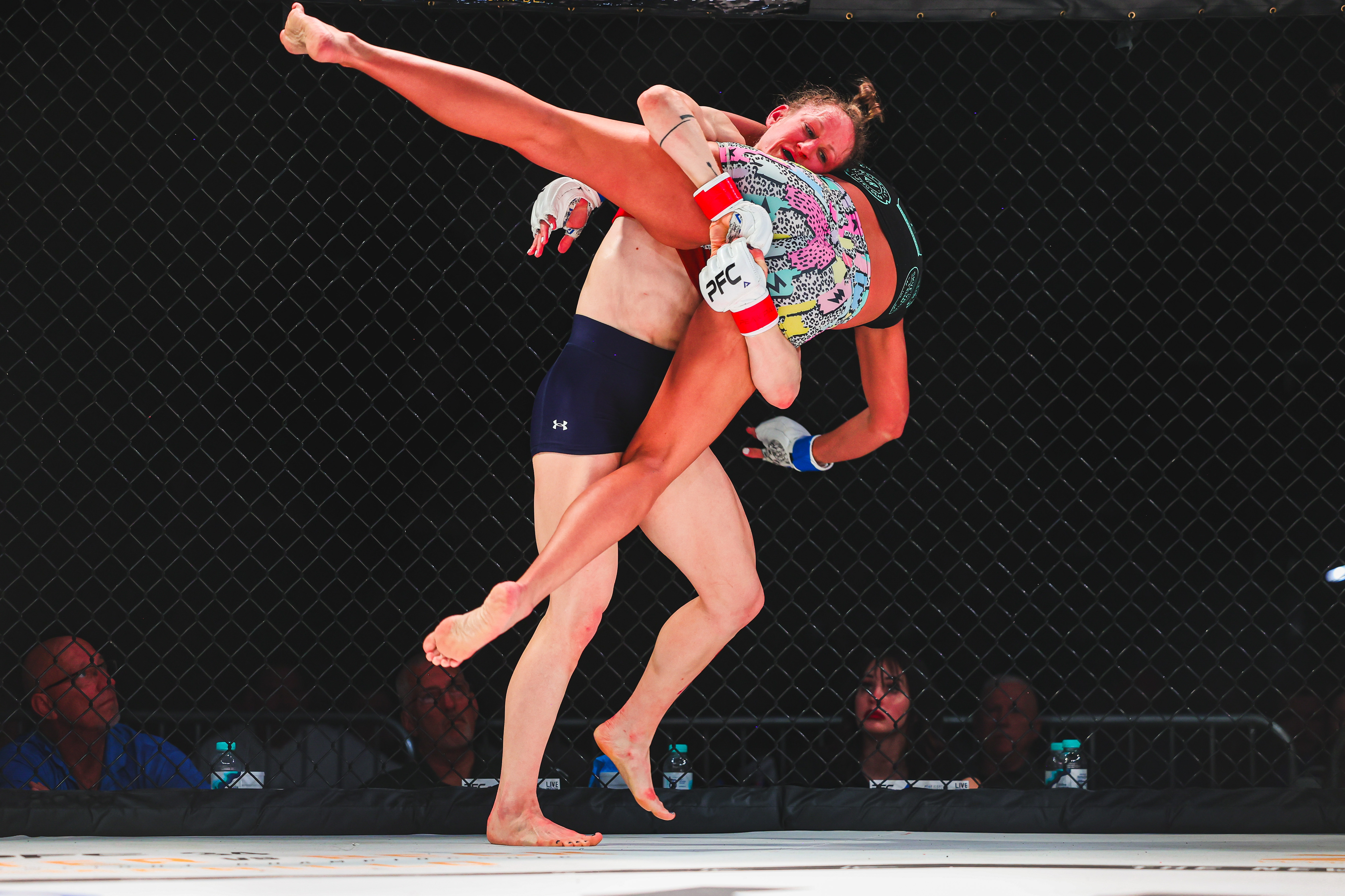 Shanna Gomez vs Mitzi Merry