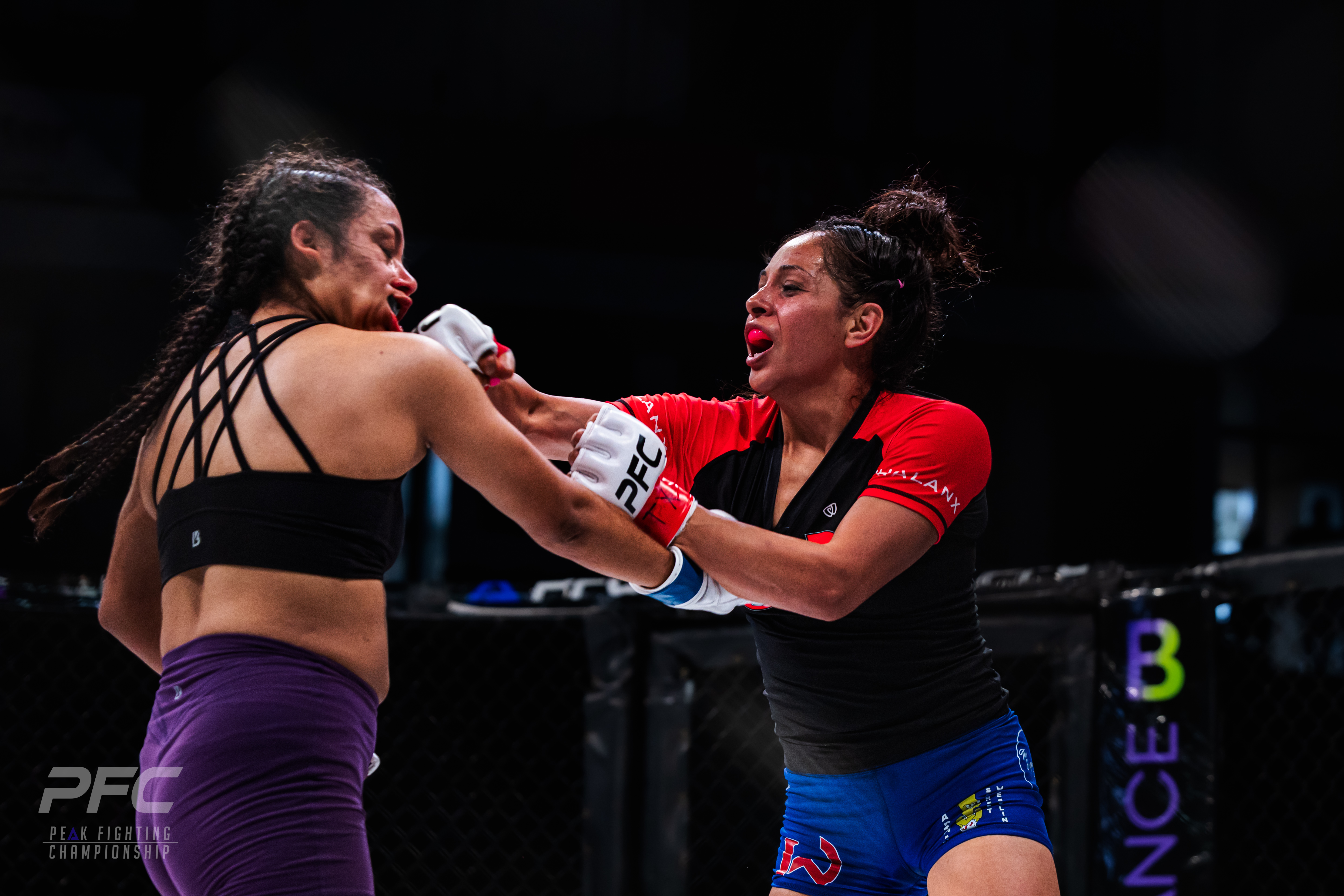 Karla Alvarrez vs Mari Bustillos