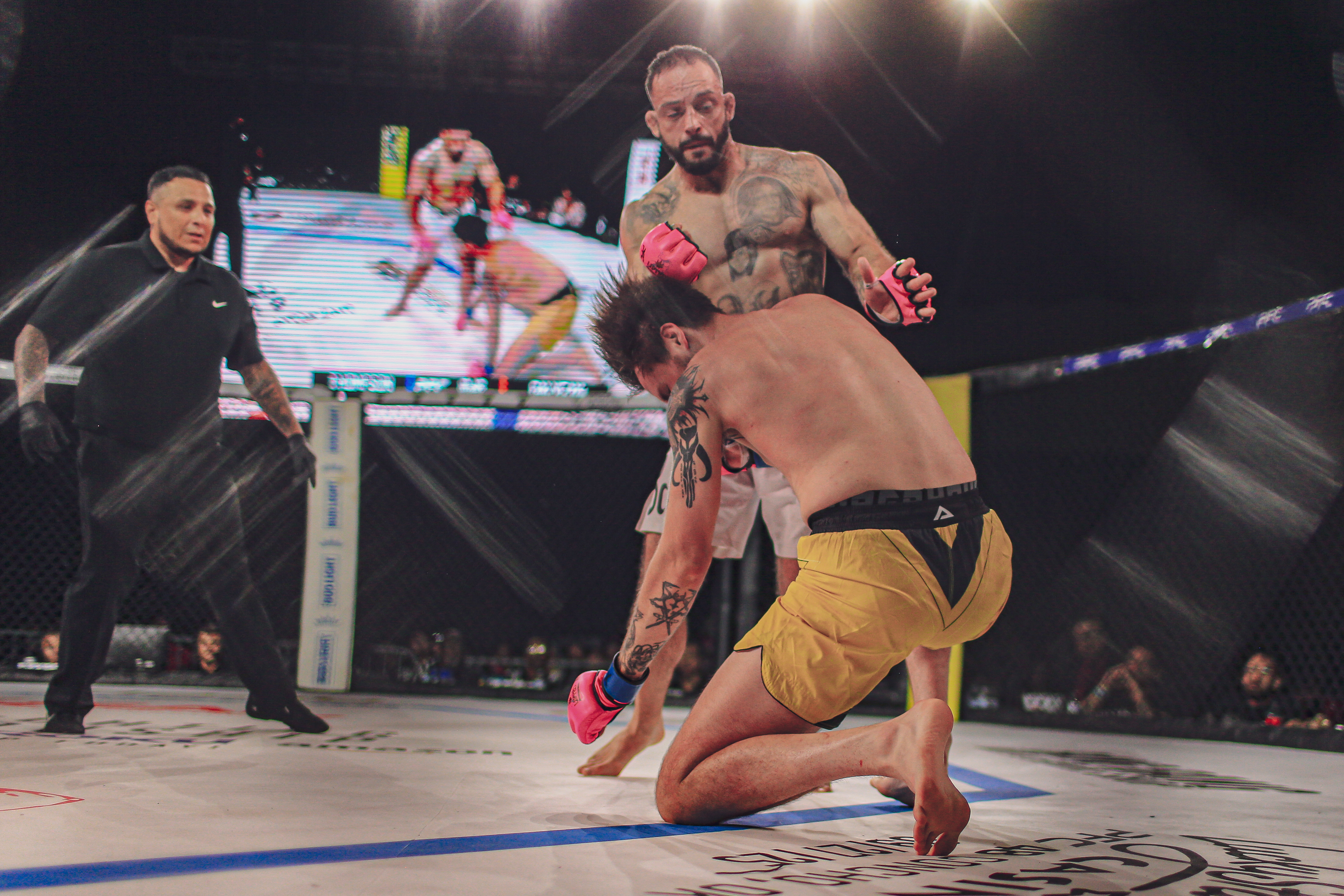 Josh Thompson vs Cody Galyean