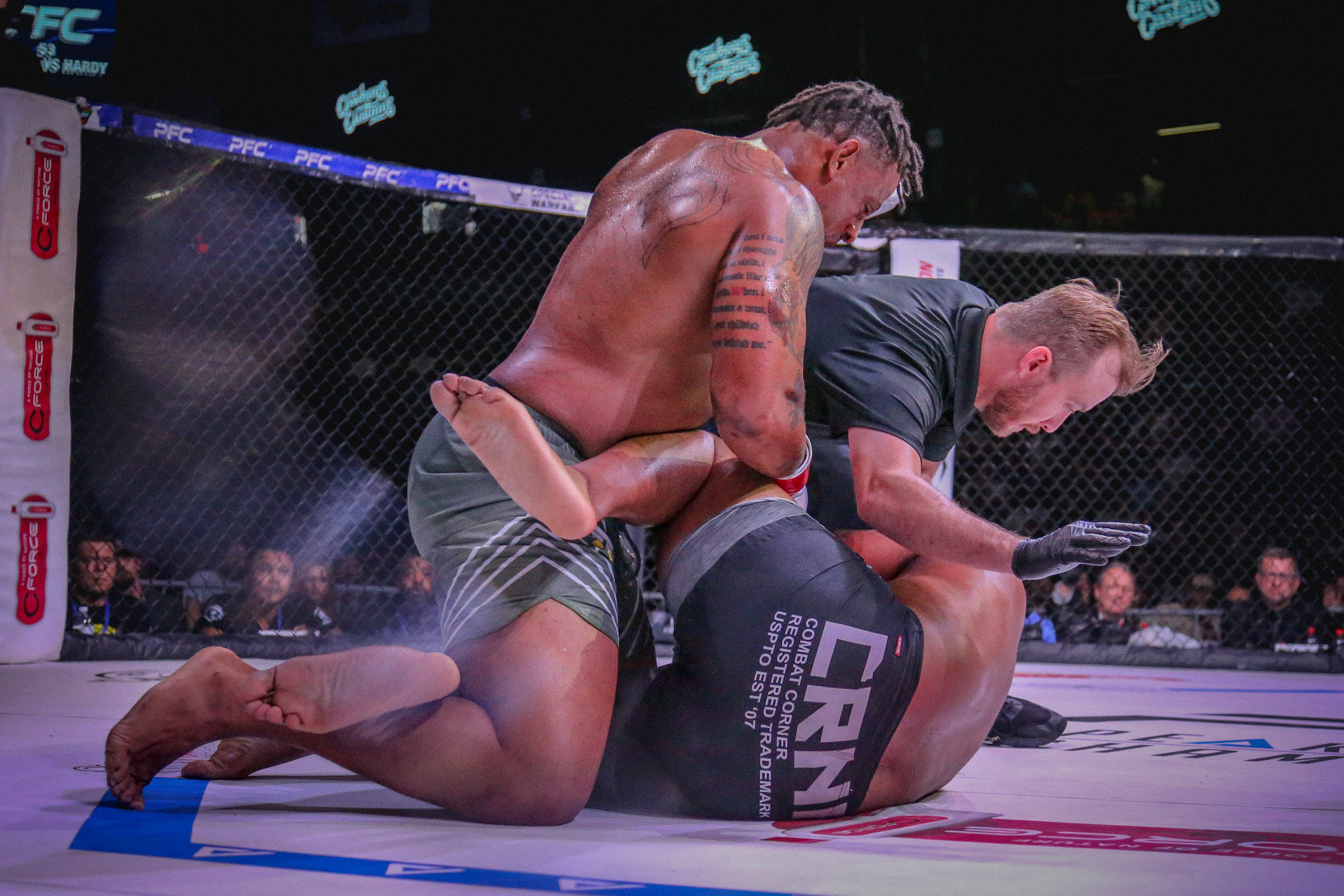 Joseph Holmes VS Greg Hardy