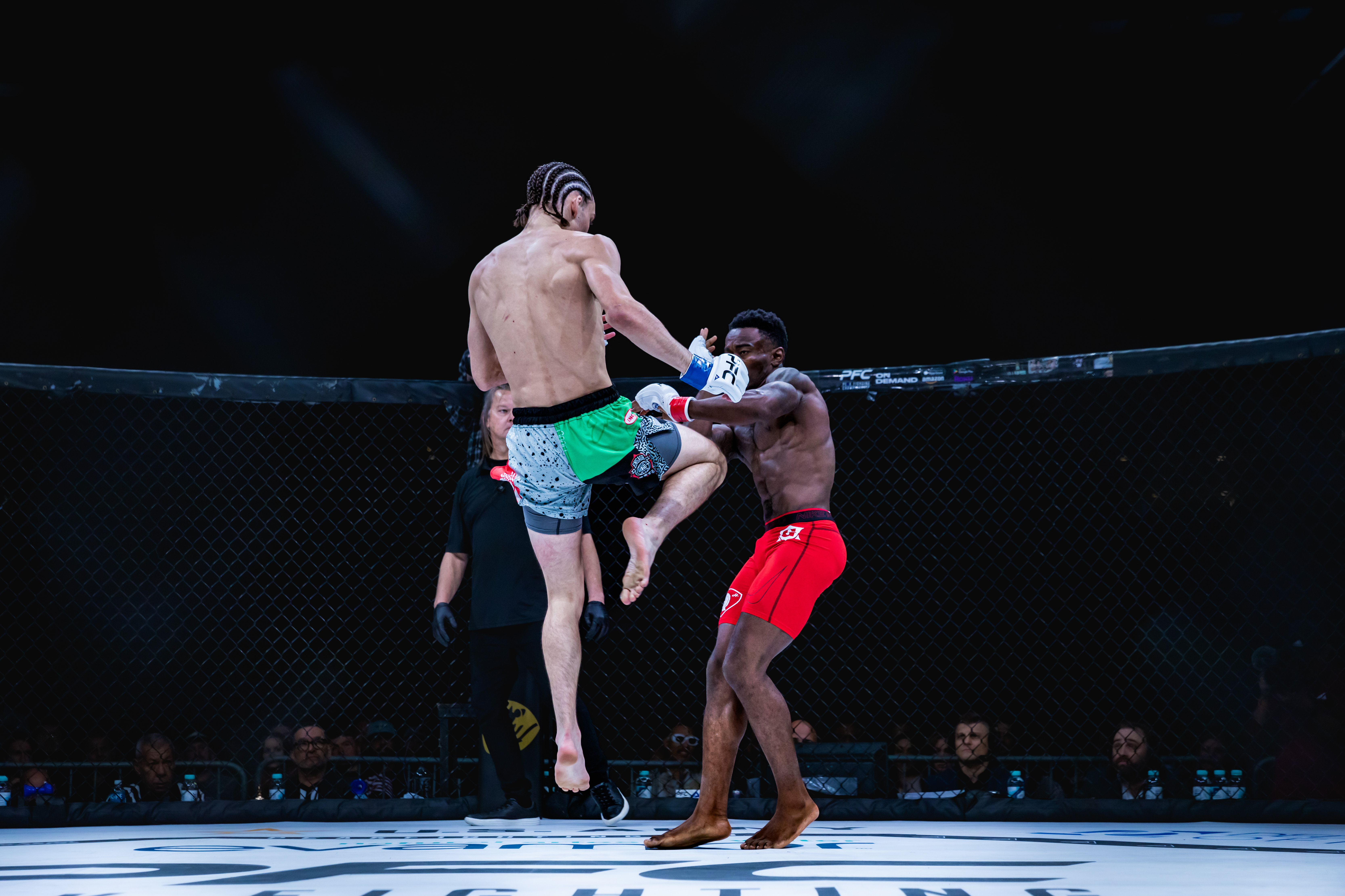 Rod Moore vs Elijah Powell