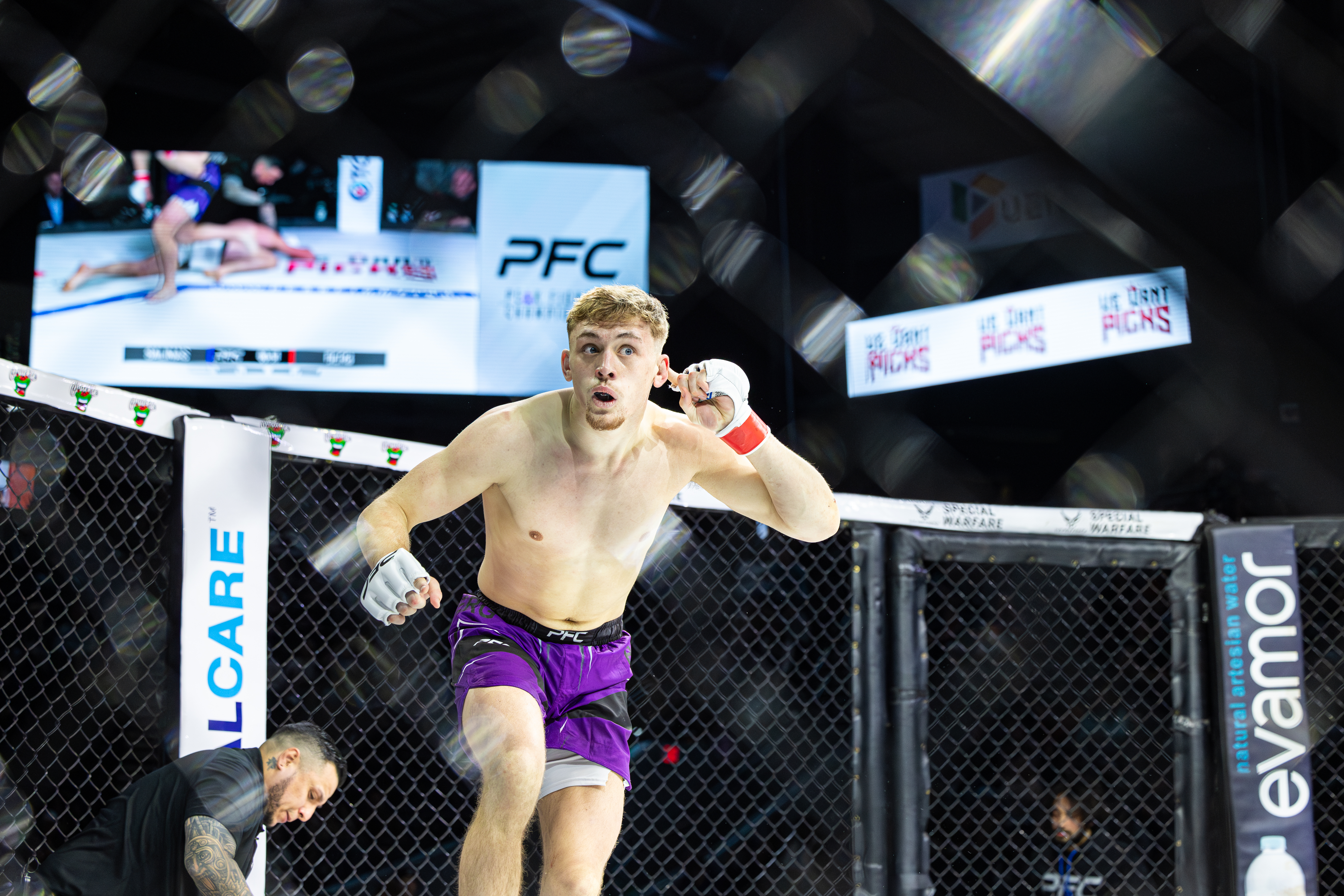 Jackson Berg vs Michael Salinas