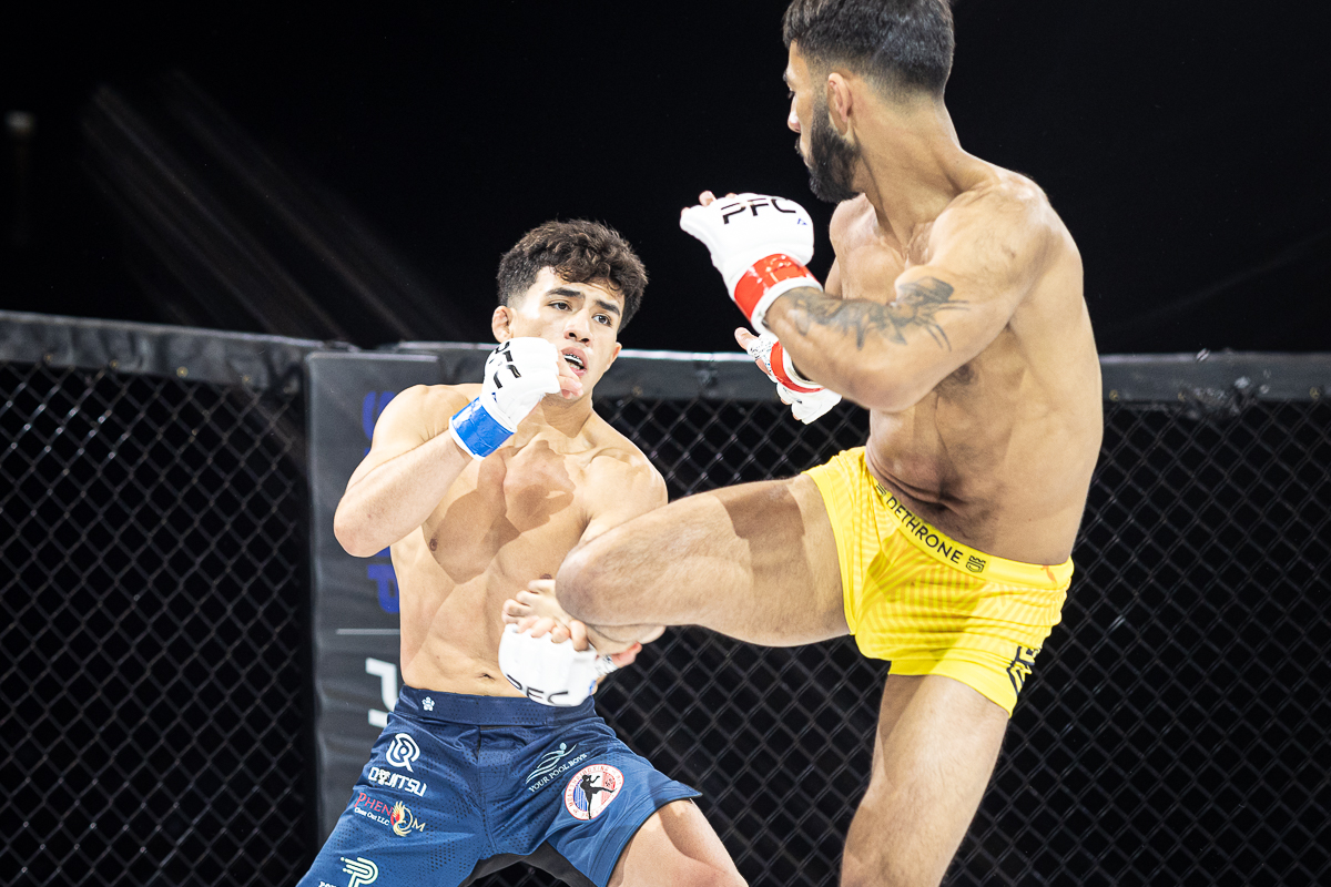 Luis Bustos vs Carlos Porras