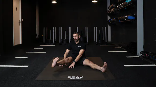 Straddle Hip Flexion Hover Axials