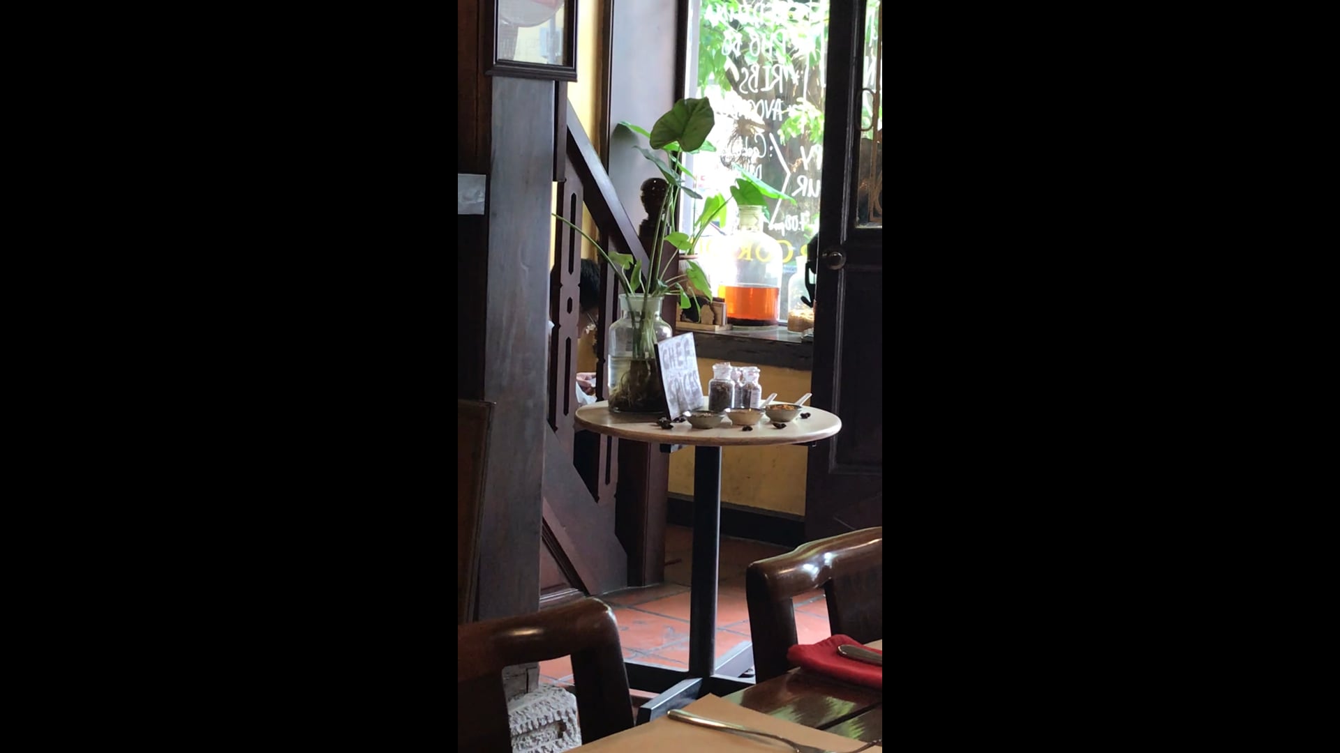 Everyone is on their phone so is the staff here