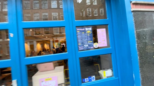 Bakers and roosters, In the pijp in A...