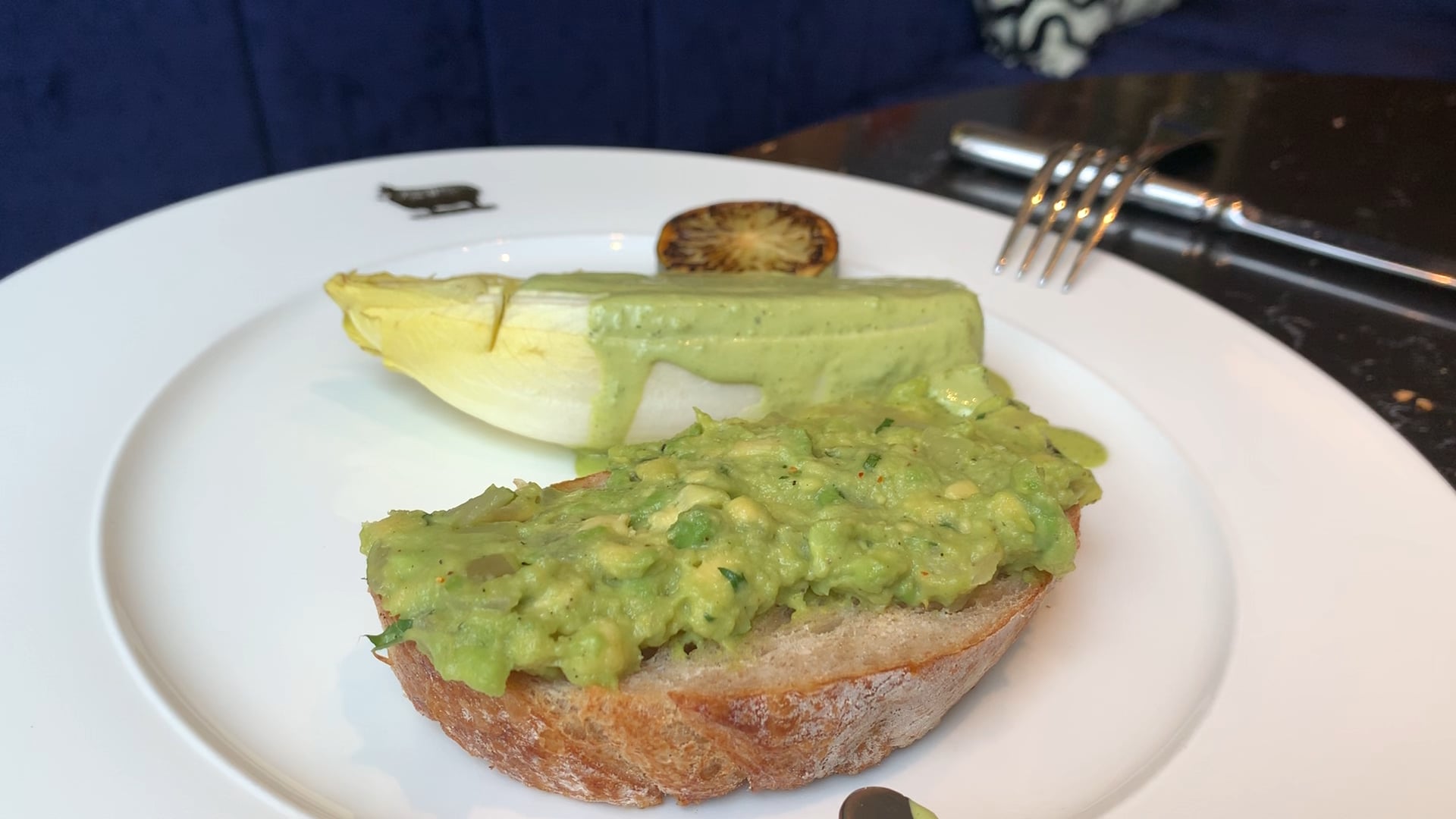 Bread and guacamole