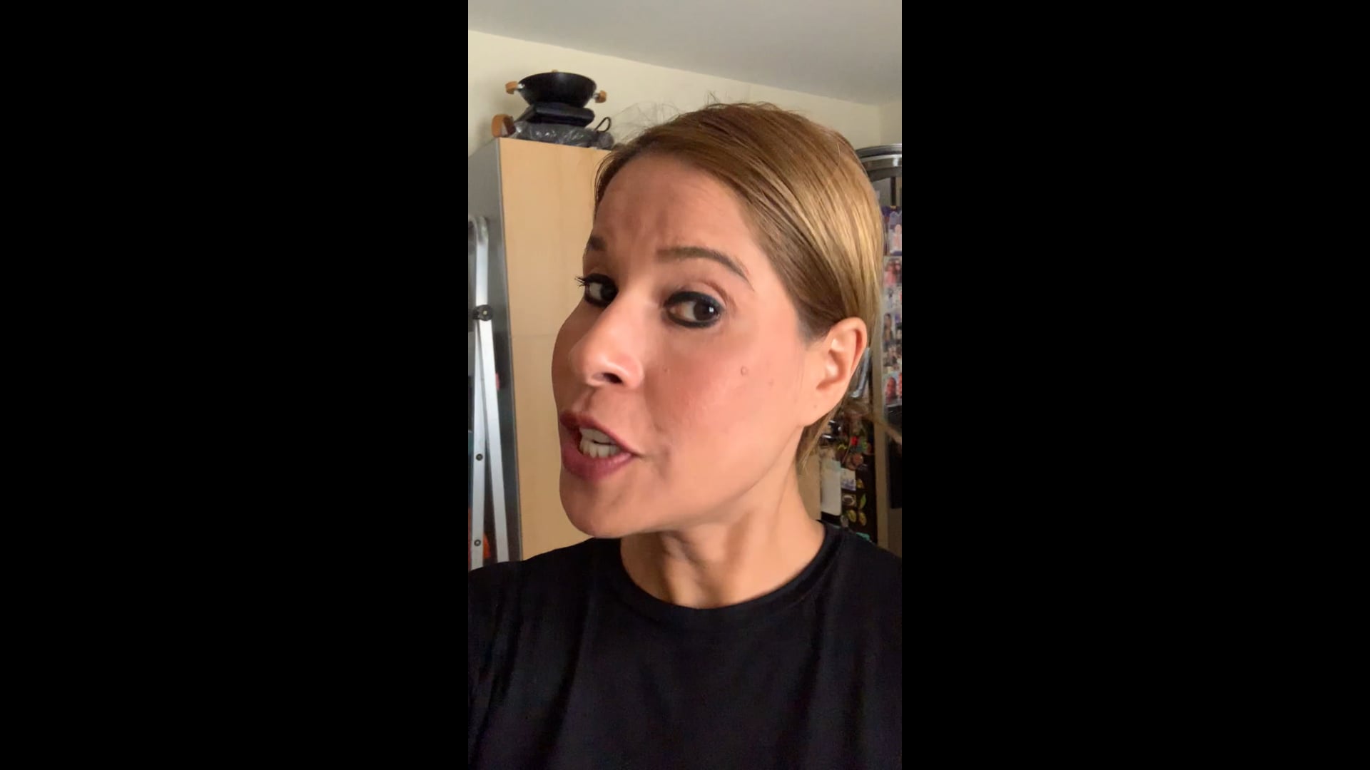 Salad arugula with bresaola