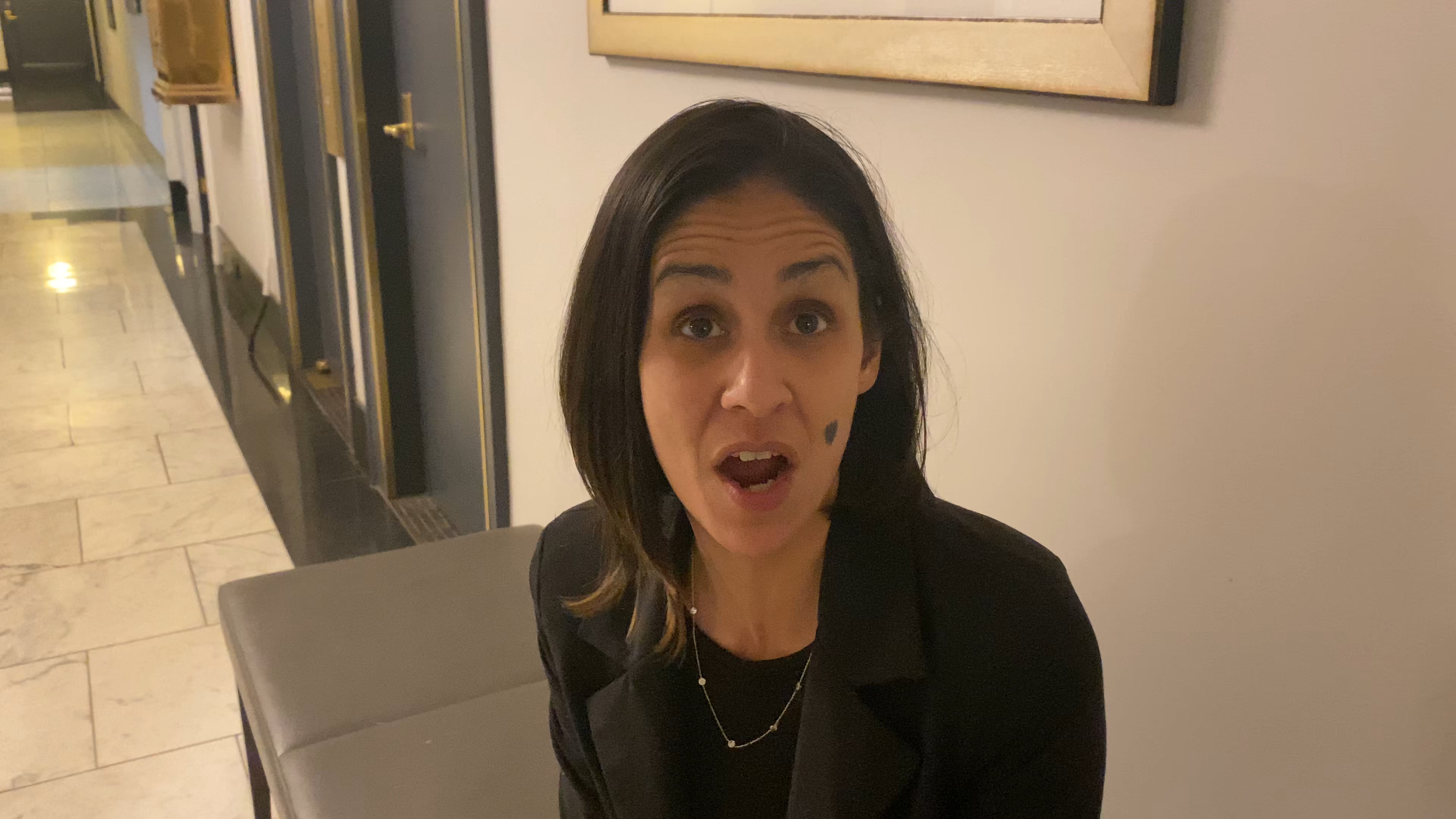 Random person trying and reviewing my Food