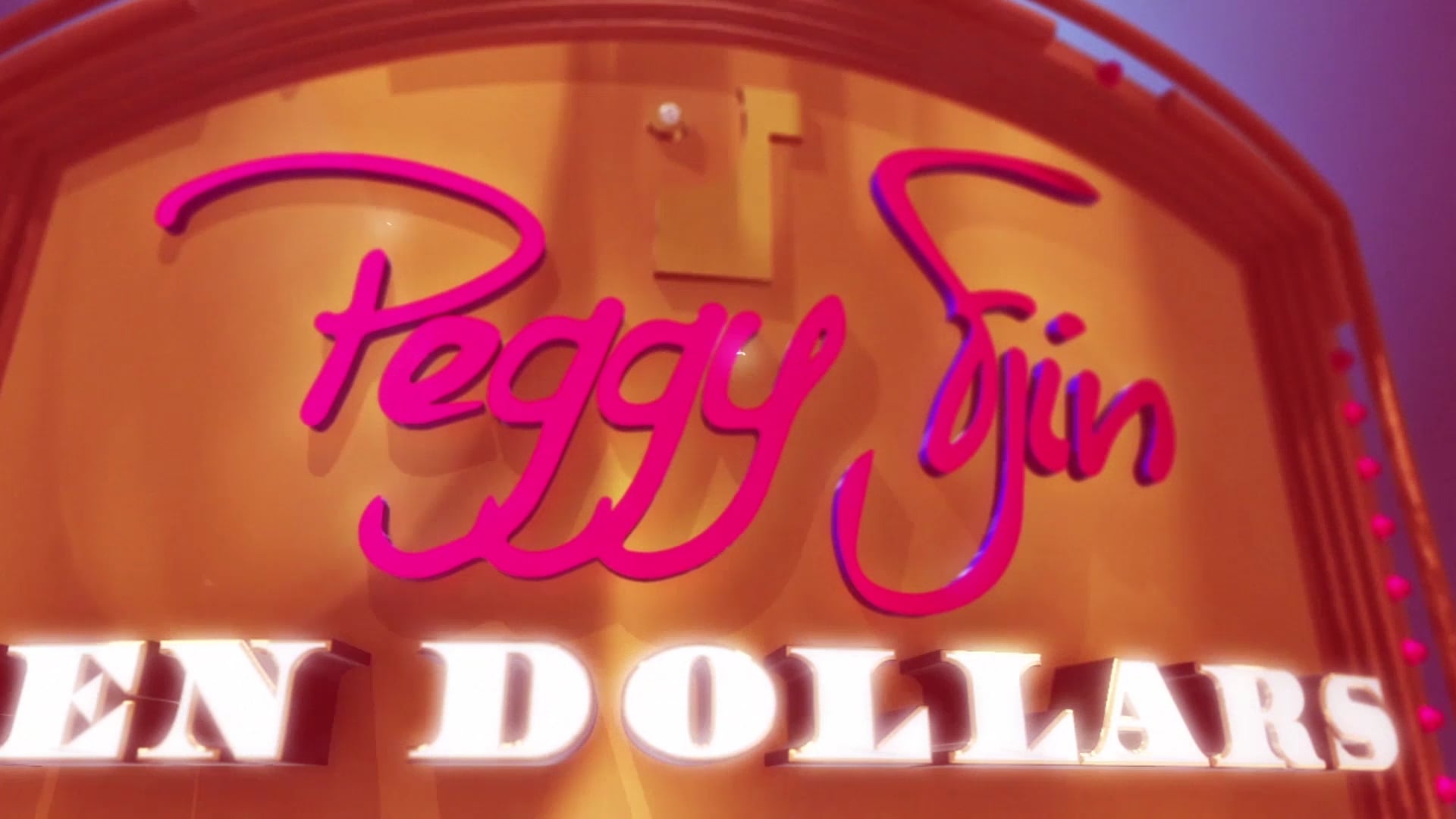 Peggy’s Sliders on Mashed Potatoes with Sugar Snaps