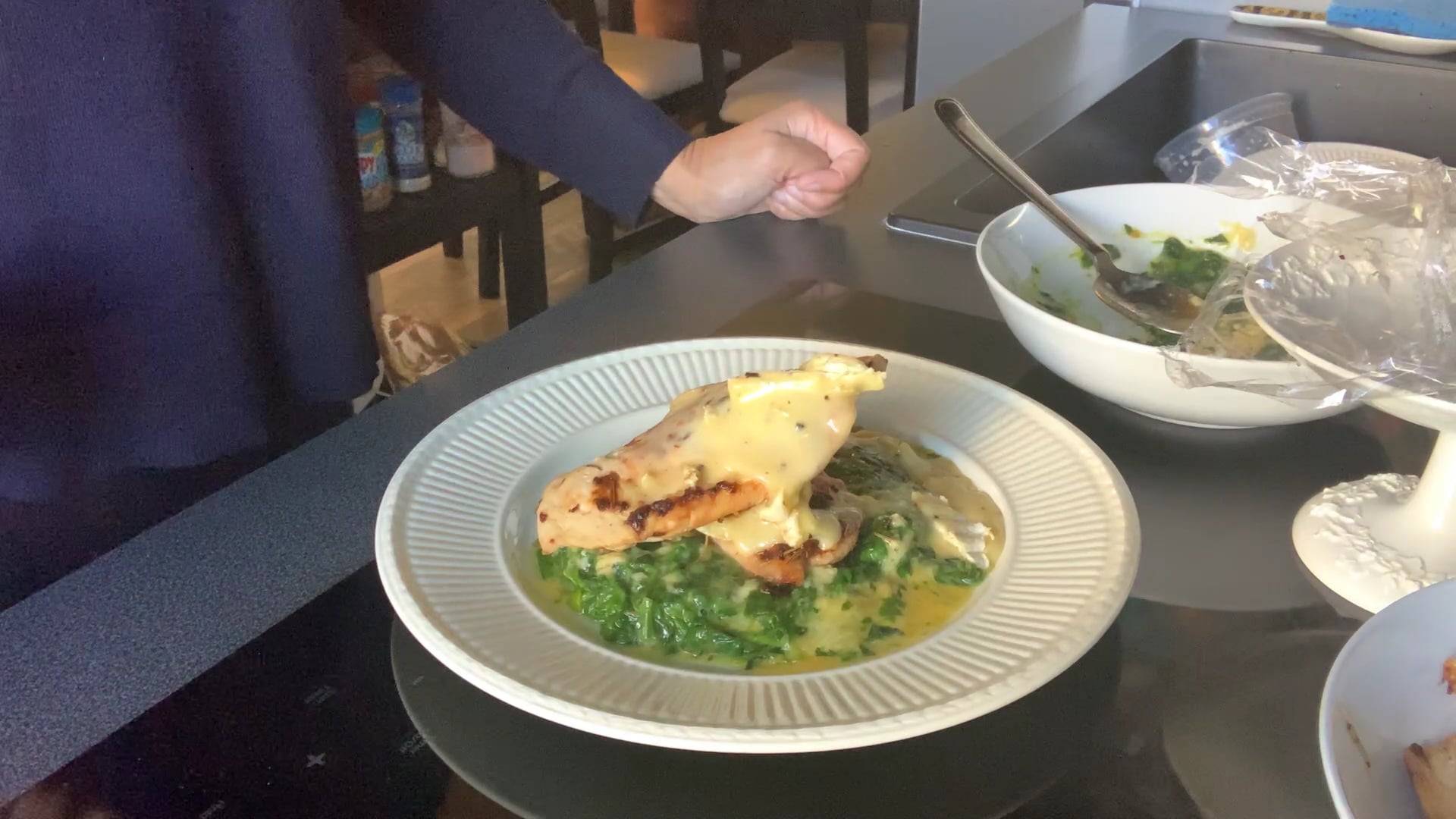 Creamy spinach with chicken and truffle brie