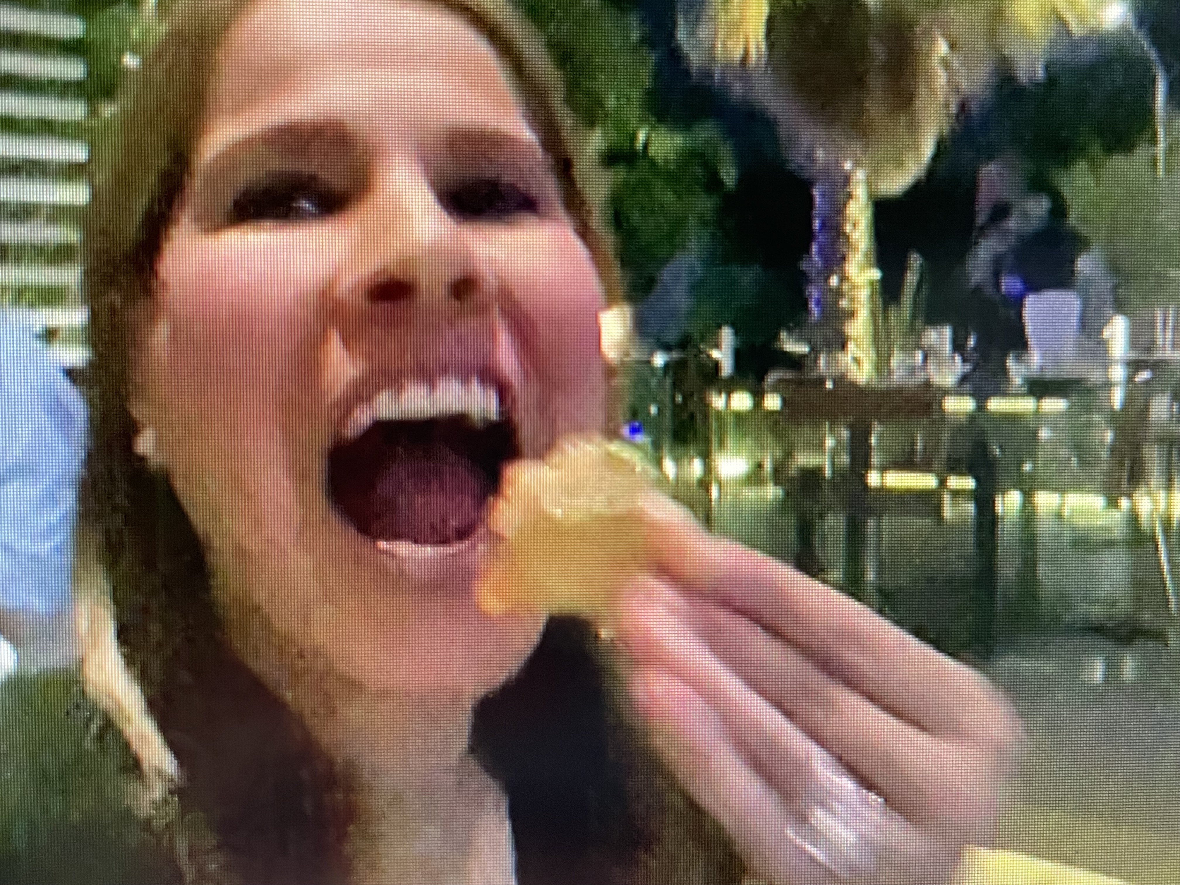 Small taco, big mouth