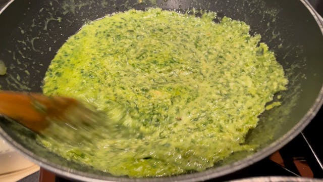 Creamy Spinach  pasta sauce