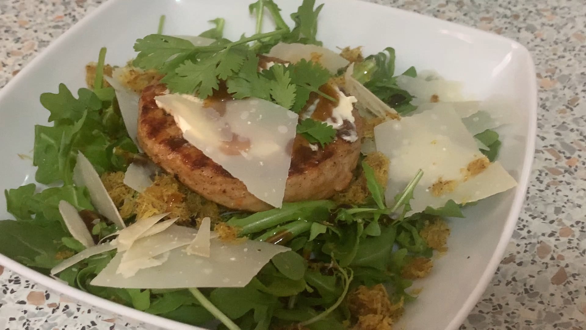 Chicken burger with Arugula salad or Chicken burger in a lentils soup