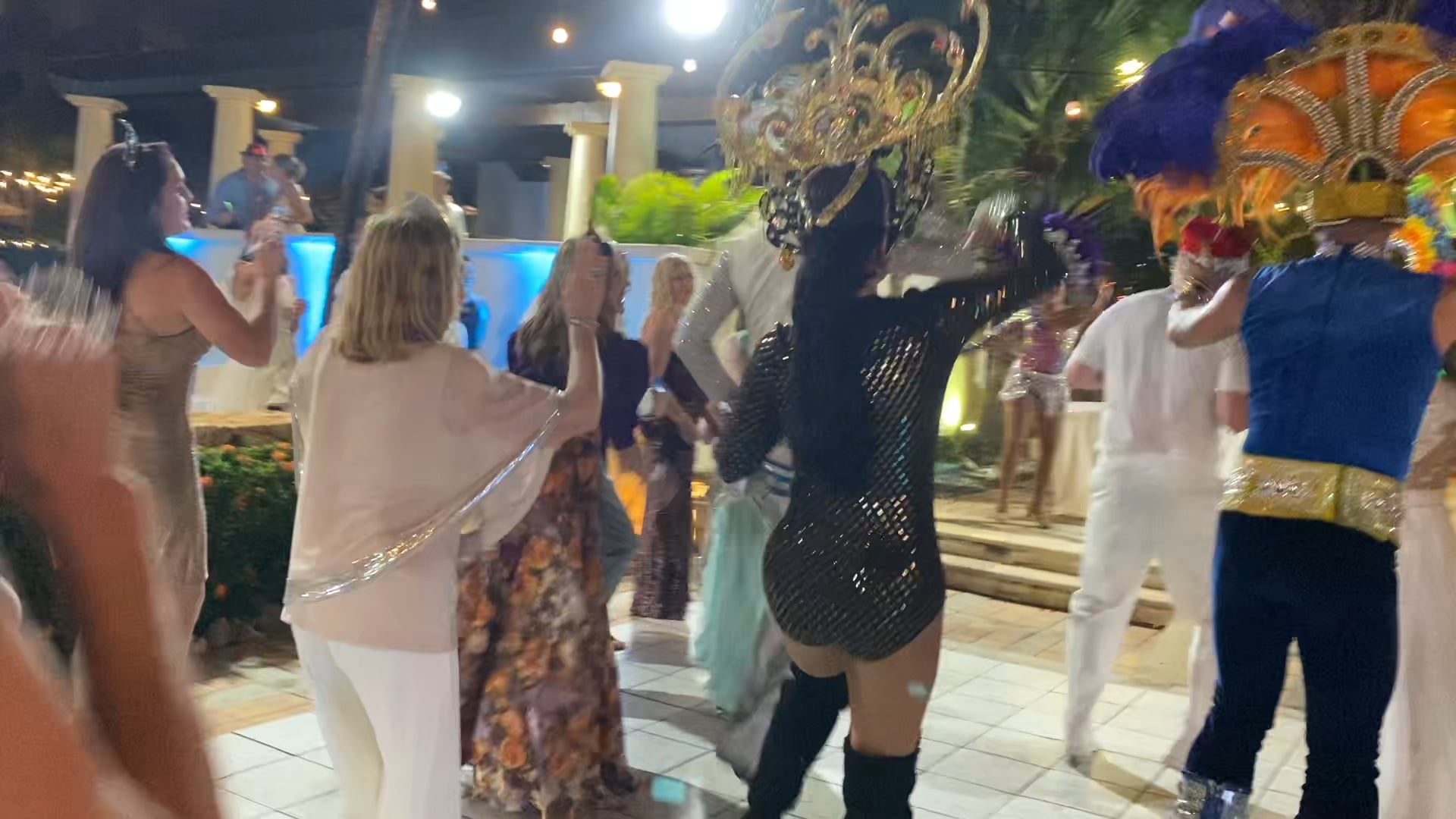 Dancing on the wedding