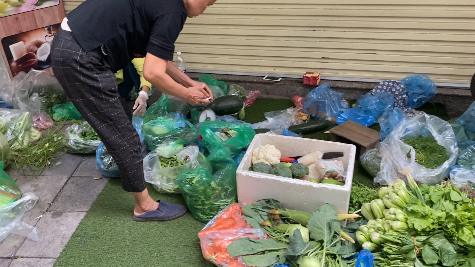 Street market in the morning in my street