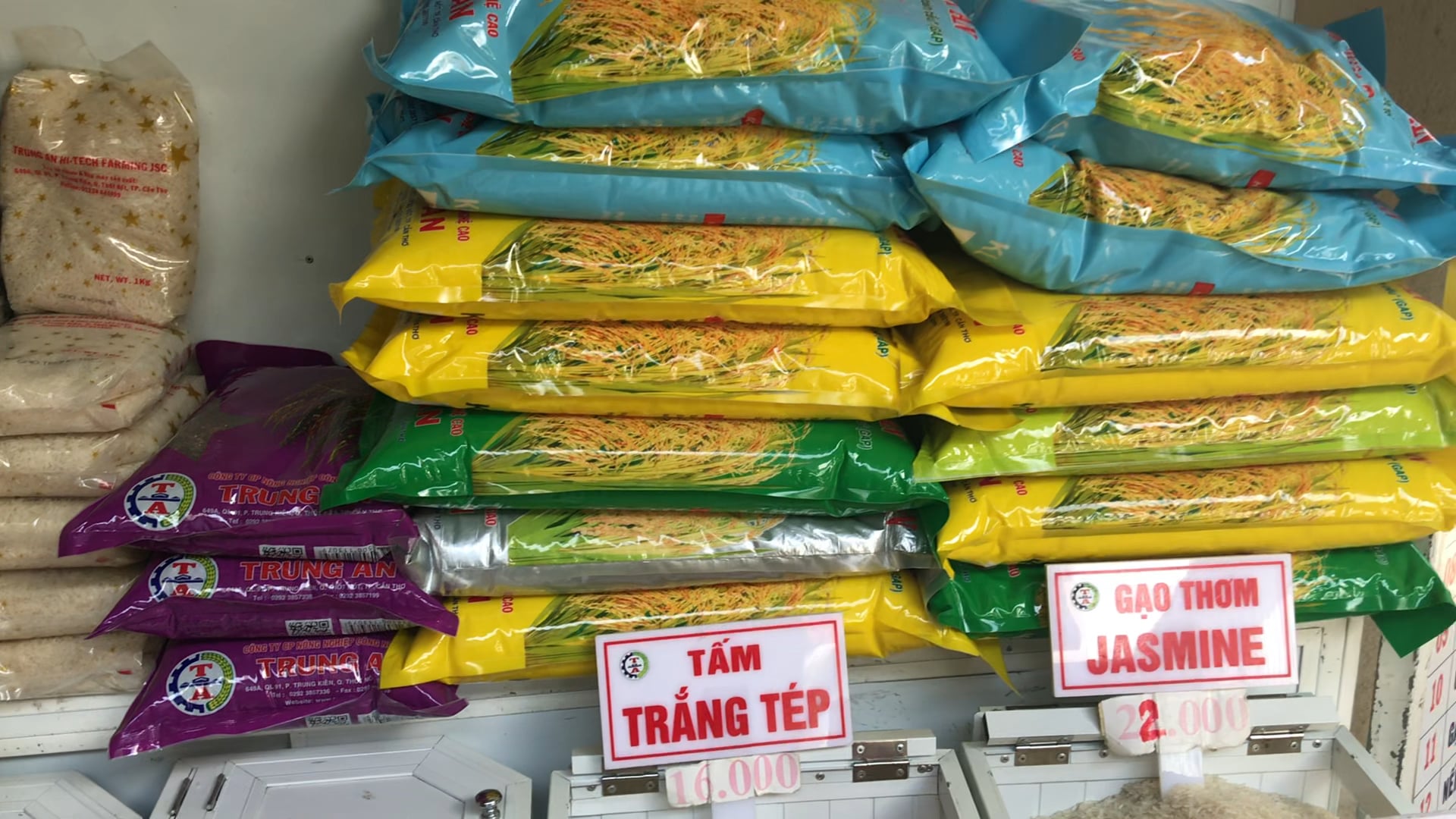 Market in ho chi min city