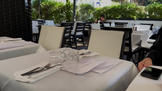 Lunch in Paris