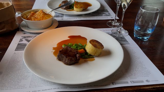 Lunch with Tony at the Voetangel