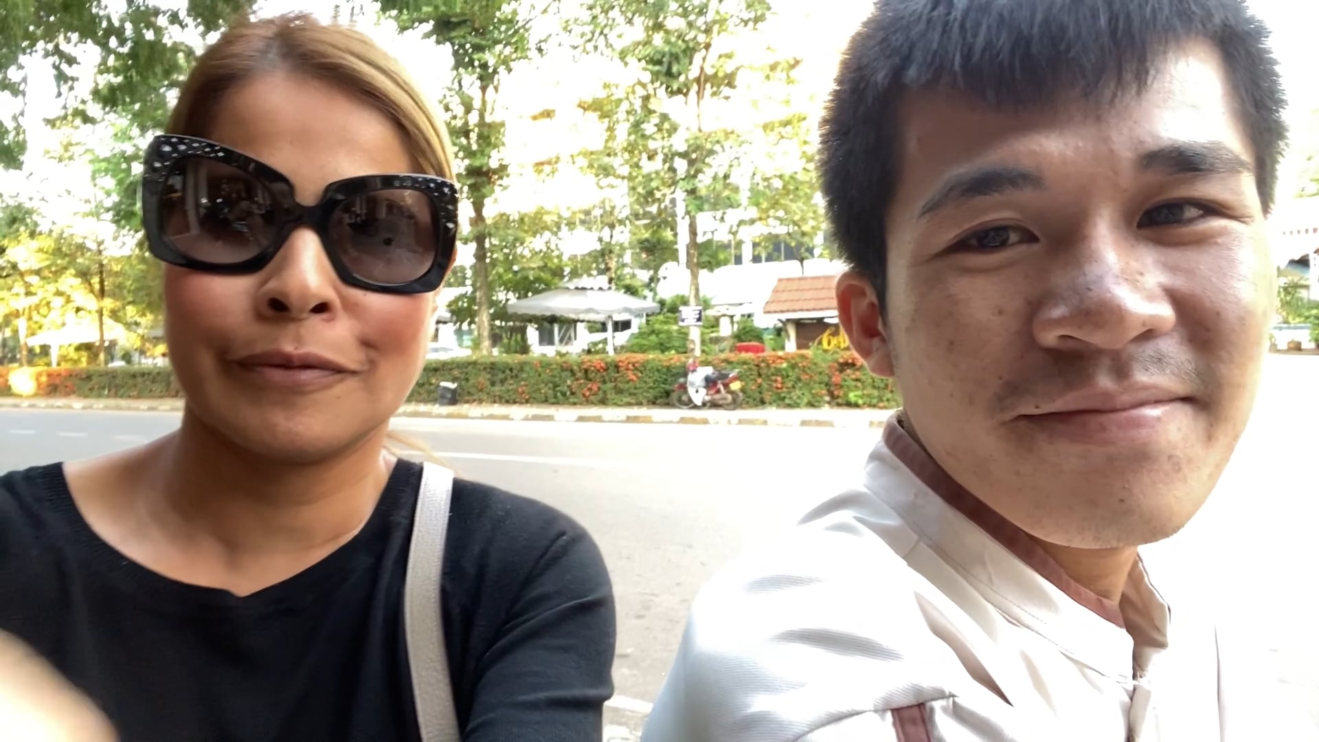 On the motor cycle to Dixon market