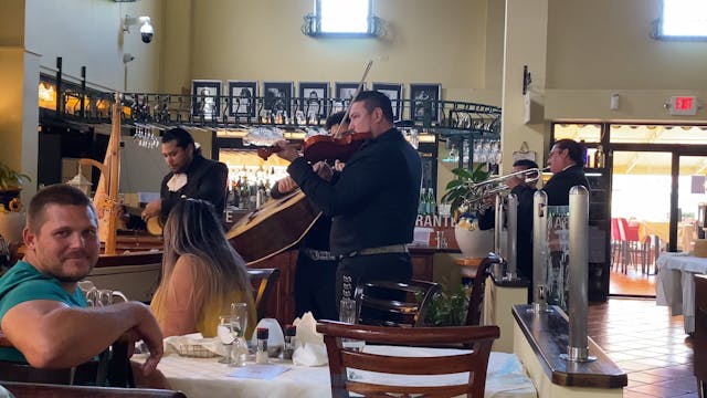 More mariachi 