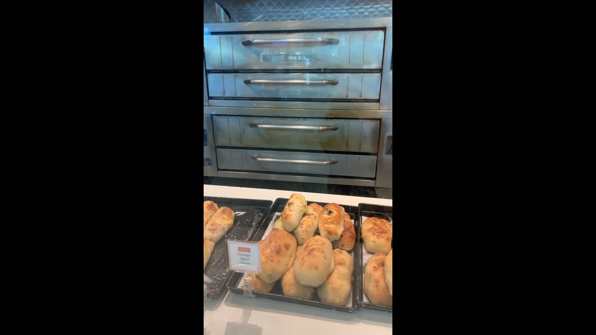 Pizza for breakfast at the airport