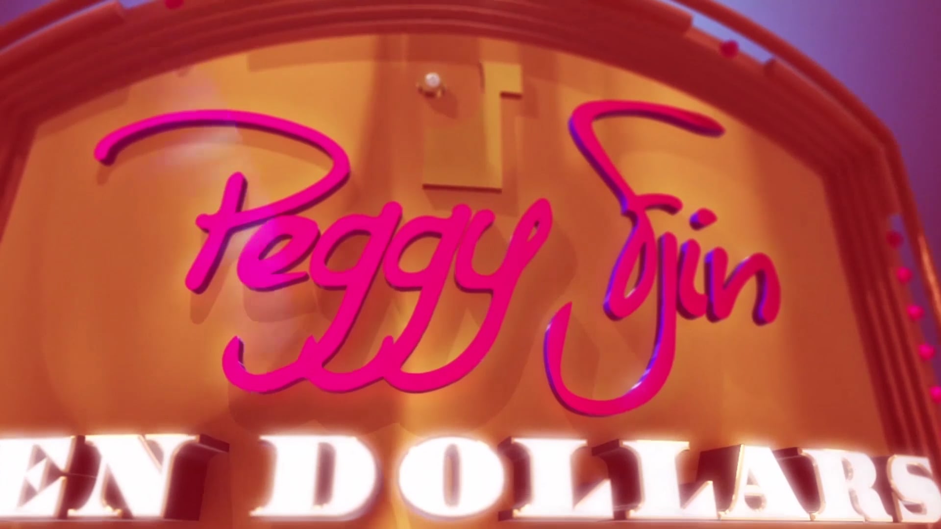  Peggy’s Sweet Chili Salmon Salad